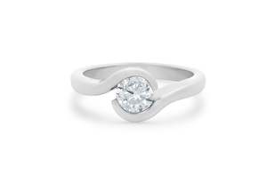 Wander: Brilliant Cut Diamond Solitaire Ring