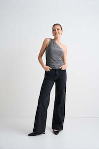 Vogue Denim: AMONG THE BRAVE ZOEY BLACK DENIM HIGH RISE WIDE LEG POCKET JEAN