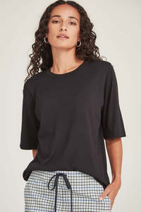 Vogue Cardigans Sweaters: SILLS JAYDEN KNIT TEE - BLACK