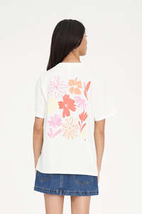Womens Must Haves: HUFFER CLASSIC TEE 170/MASTERPIECE - CHALK