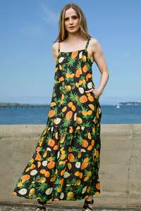 CURATE BEST IN BRIGHT DRESS - BLACK