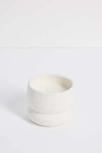 FLO'S HOME IVORY TEXTURED STONE SOY WAX CANDLE