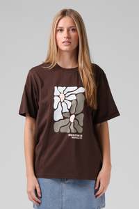 Womens Tees: RPM OS FLORAL TEE - BRUNETTE BROWN