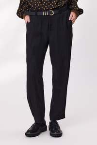 Womens Pants: DESIGN NATION AXIS PANT - BLACK