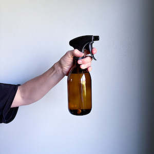 Amber Bottles: REFILLABLE GLASS SPRAY BOTTLE