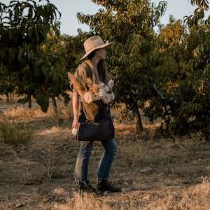 Bags: BAREBONES | HARVESTING & GATHERING BAG