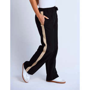 Mickie Pant, Black