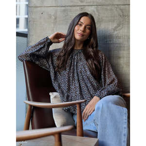 Lou Blouse, Caffelune