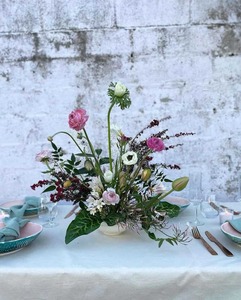 Products: Ceramic floral vase
