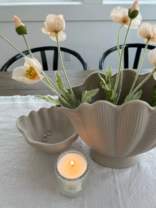 Clamshell stoneware vase