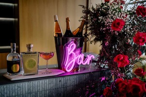 Bar Neon Sign