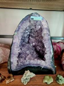 Amethyst Caves: Amethyst Druzy Cave with Polished Edges 10.5kg