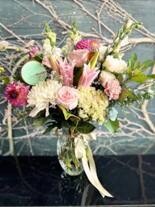 Bouquets: Classic Birthday Bouquet With Free Cookie