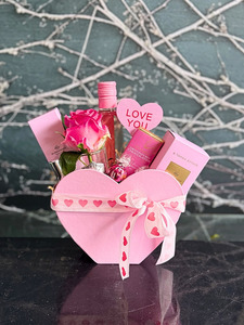 Gift Box: Heartfelt Indulgence