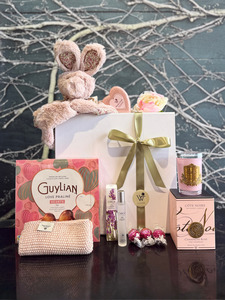 Sweet Snuggles Baby Box
