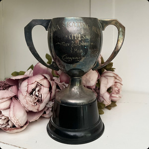 Trophy Orewa Skating Rink Girls 1/4 Mile The Witchery NZ