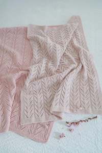 Patterns: Baby Cakes - BC41 - Baby Bunting Blanket Pattern