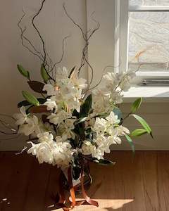 FRESH FLOWERS IN A VASE