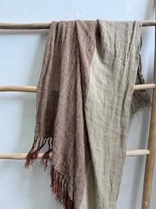 Throws: HUGO KNOTTED FRINGE LINEN THROW