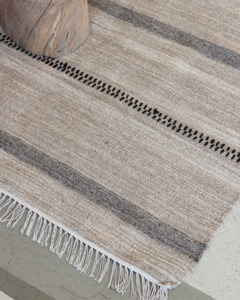 TRIBAL WOOL WOVEN RUG