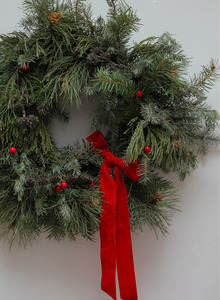 Blooms: CHRISTMAS WREATH
