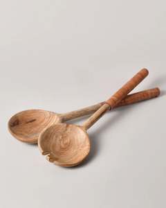 SALAD SERVER W/LEATHER HANDLE