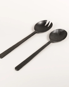 Kitchen Glassware: RAW IRON FLAT HANDLE SERVER