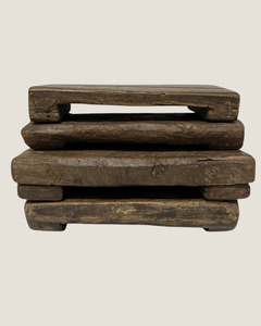 Kitchen Glassware: VITAGE WOOD RISER - DARK