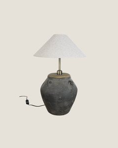 CASA BLACK POT LAMP W/ SHADE
