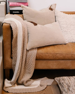 Throws: ZEN THROW - NATURAL W/ OFF WHITE BORDER