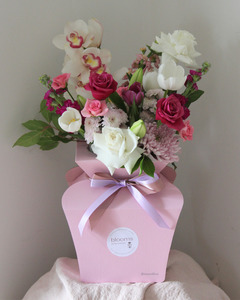 Blooms: MOTHER'S DAY FLOWERS - WATER BOX