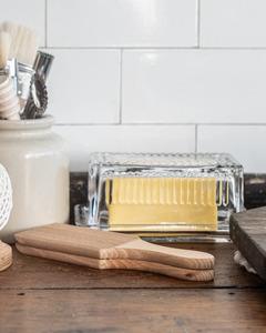 Kitchen Glassware: GLASS BUTTER DISH