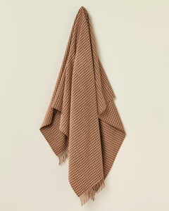 HOUNDSTOOTH 100% MERINO THROW - RUST & CAMEL