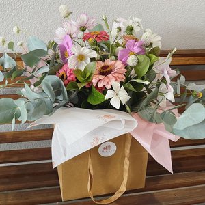 Products: Flower Deliveries - Thicket Floral Stylist