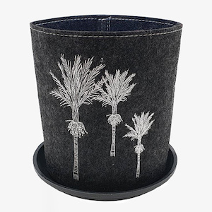 Eco Felt Plant Grow Bag - Nikau On Dark Grey - Think Eco