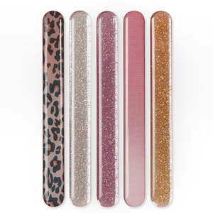 Beauty Accessories: Free Nail Shiner