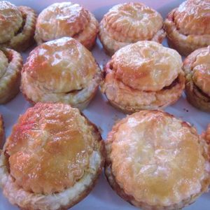 Products: Vegetable Curry Samosas (80)