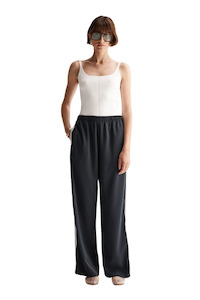 Womens Fashion Pants Trousers Leggings: Madison Pant - Midnight Navy