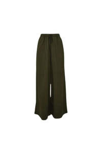 Sills: Shalini Pant