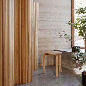 Homeware: Screen 100 - Pine