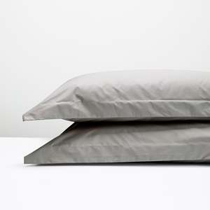 Thread Design Bedlinen And Furniture: Smoke Cotton Pillowcases - Oxford