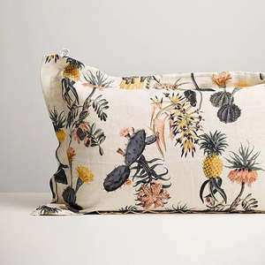 Linen Pillowcases: Attenborough Pillowcases - Pair