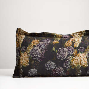 Linen Pillowcases: Hydrangea Pillowcases - Pair