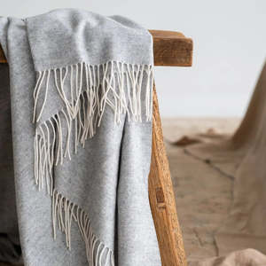 The Art Of Layering: Cashmere Merino Throw XL - Mist