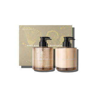 Masks Sanitisers: Gift Set - Hand Wash & Hand Moisturiser
