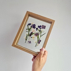 Secret Santa Gifts: Framed Pressed Florals - Medium