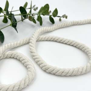 Natural | 10mm| 4ply Twisted Macramé Cord