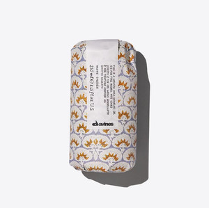 Davines - More Inside: This is a Medium Hold Modeling Gel Three Hairdressing
