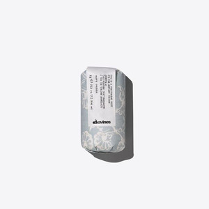 Davines - More Inside: This is a Texturizing Dust Three Hairdressing