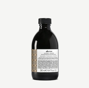 Products: Davines - ALCHEMIC Chocolate Shampoo Three Hairdressing